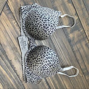 NWOT Maidenform 34B Push-up bra